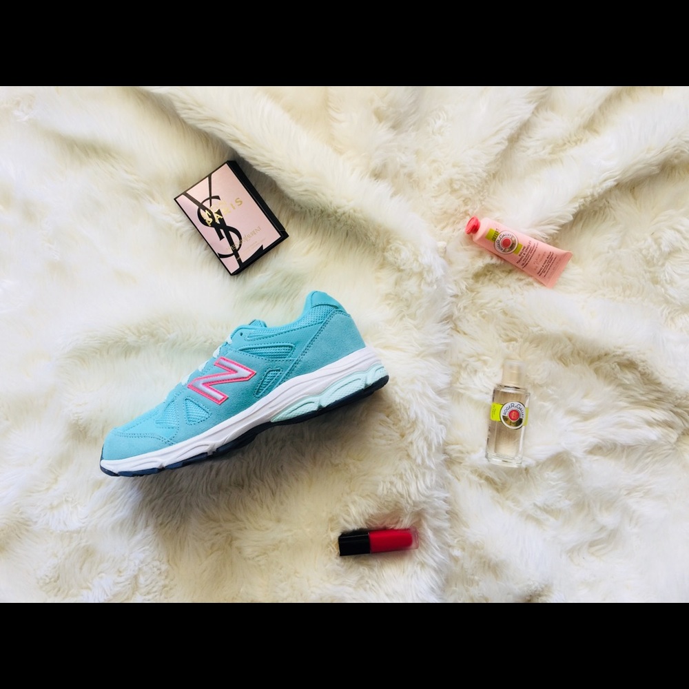 New Balance  888